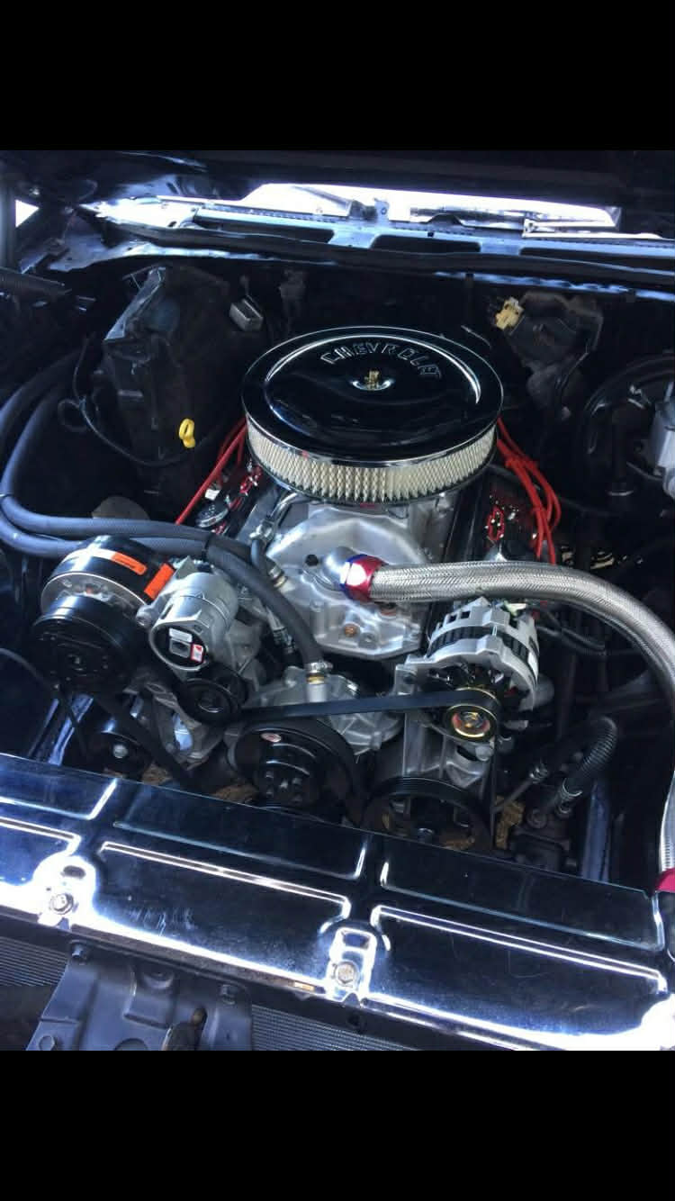 Chevy_engine_bay