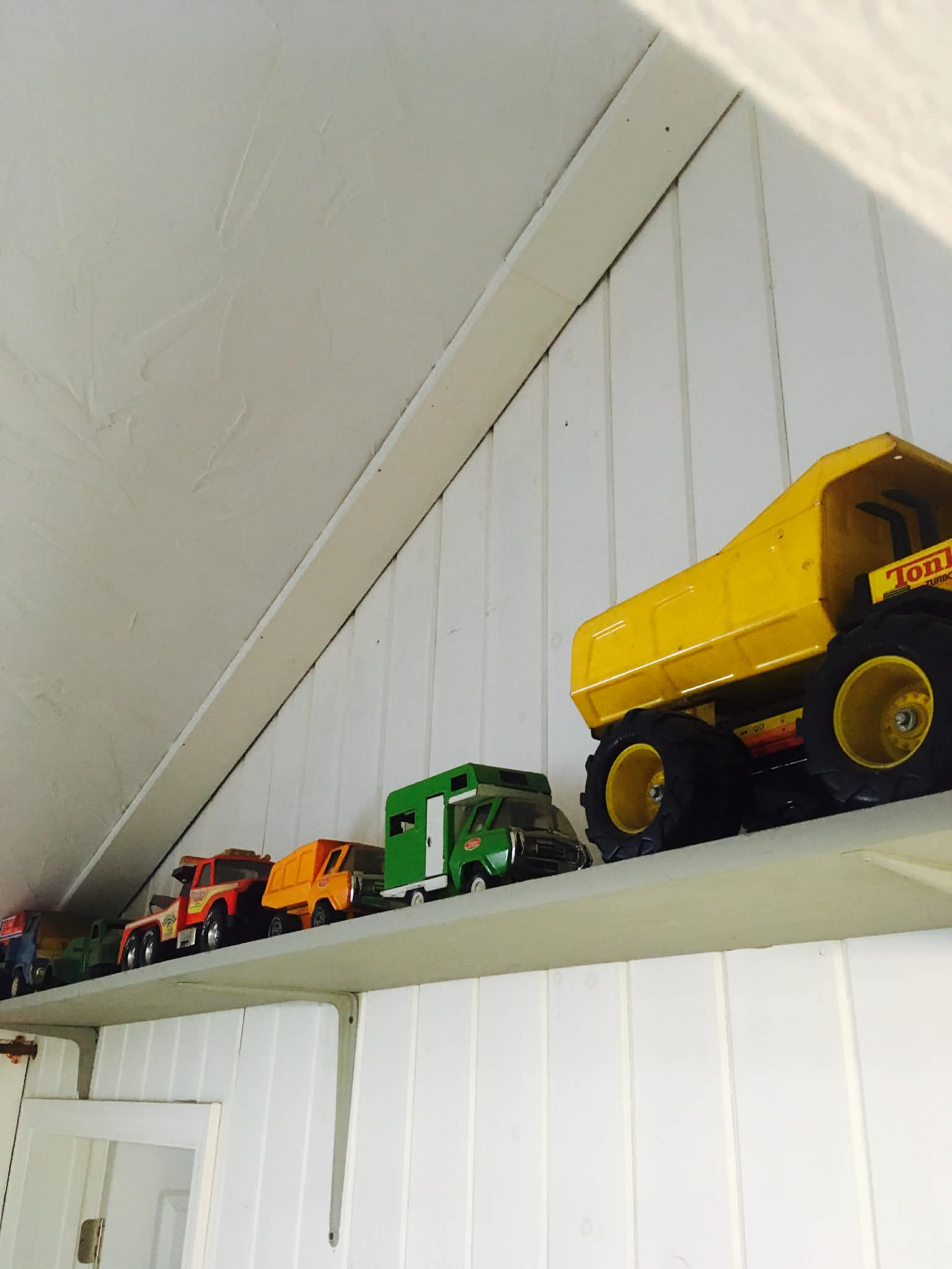 Trucks_shelf
