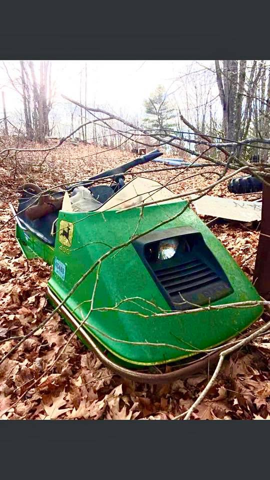 Vintage_deere_broken